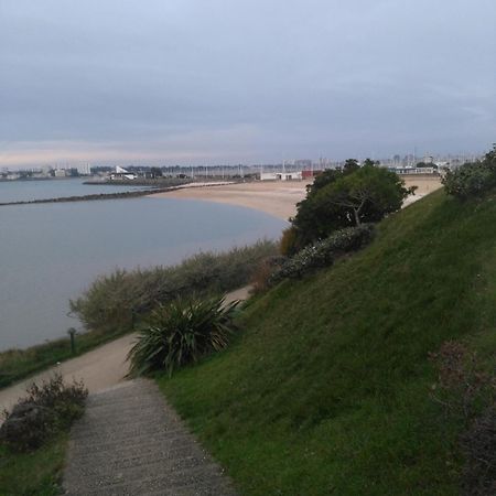 Appartement Au Calme Centre Ville A 2 Pas Du Vieux Marche La Rochelle  Exteriör bild
